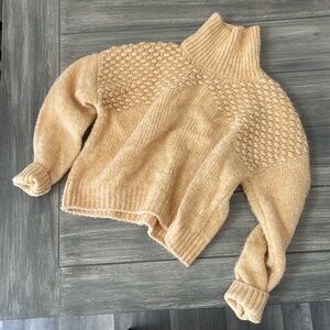 Free People sweater cropped size xs